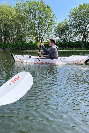 Simana team kayaking